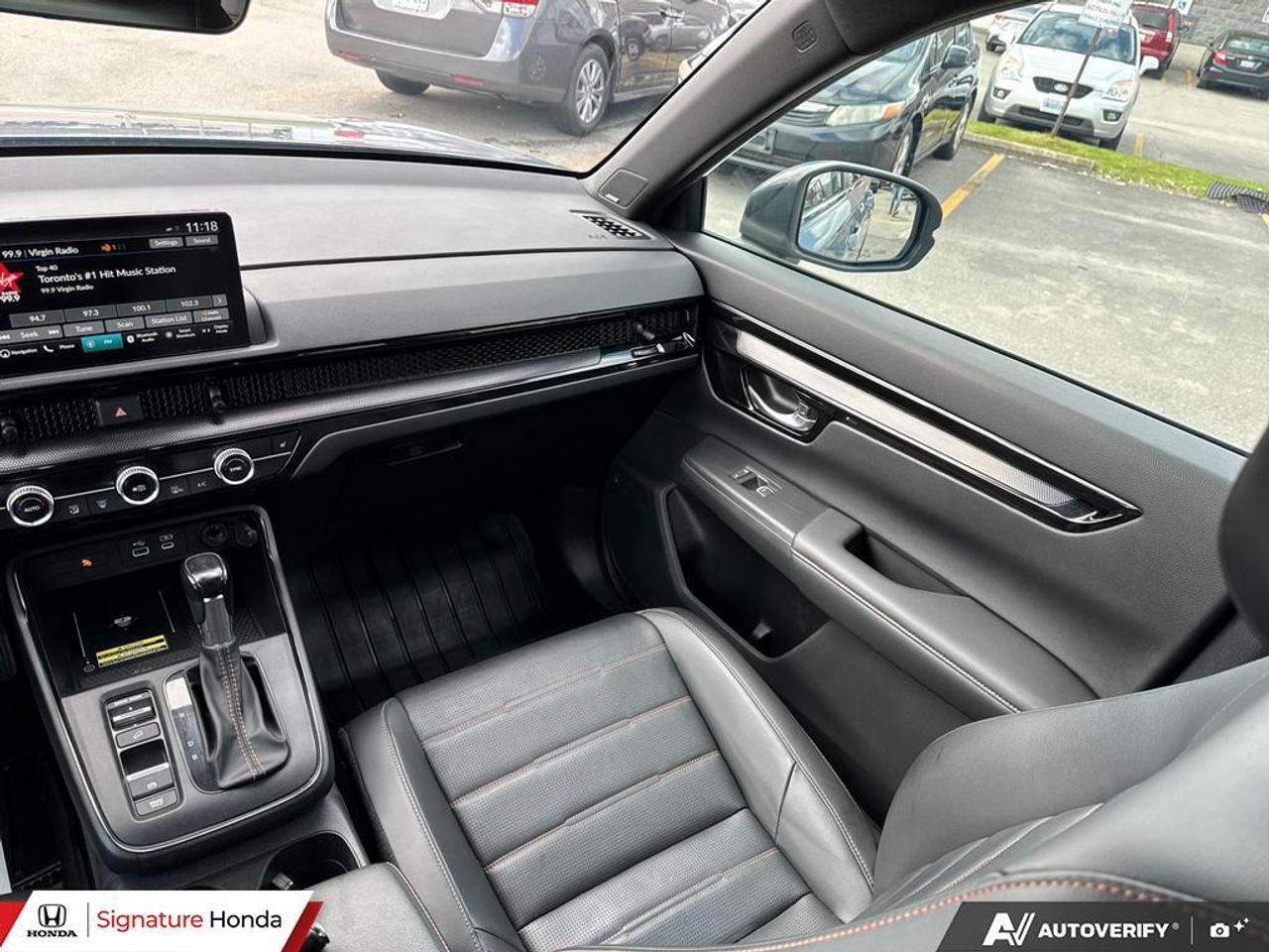 2023 Honda CR-V Hybrid Touring Photo