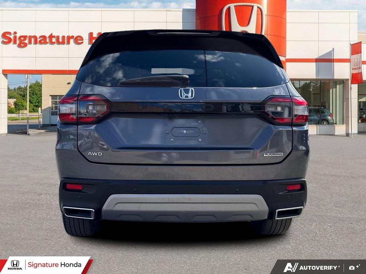2025 Honda Pilot Touring Photo