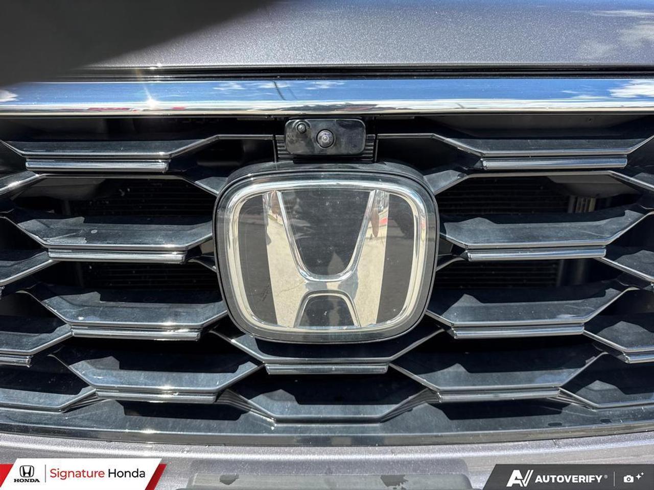 2025 Honda Pilot Touring Photo