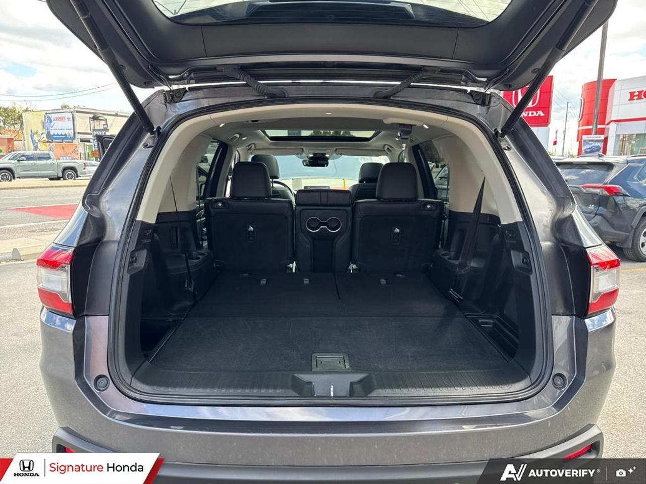 2025 Honda Pilot Touring Photo