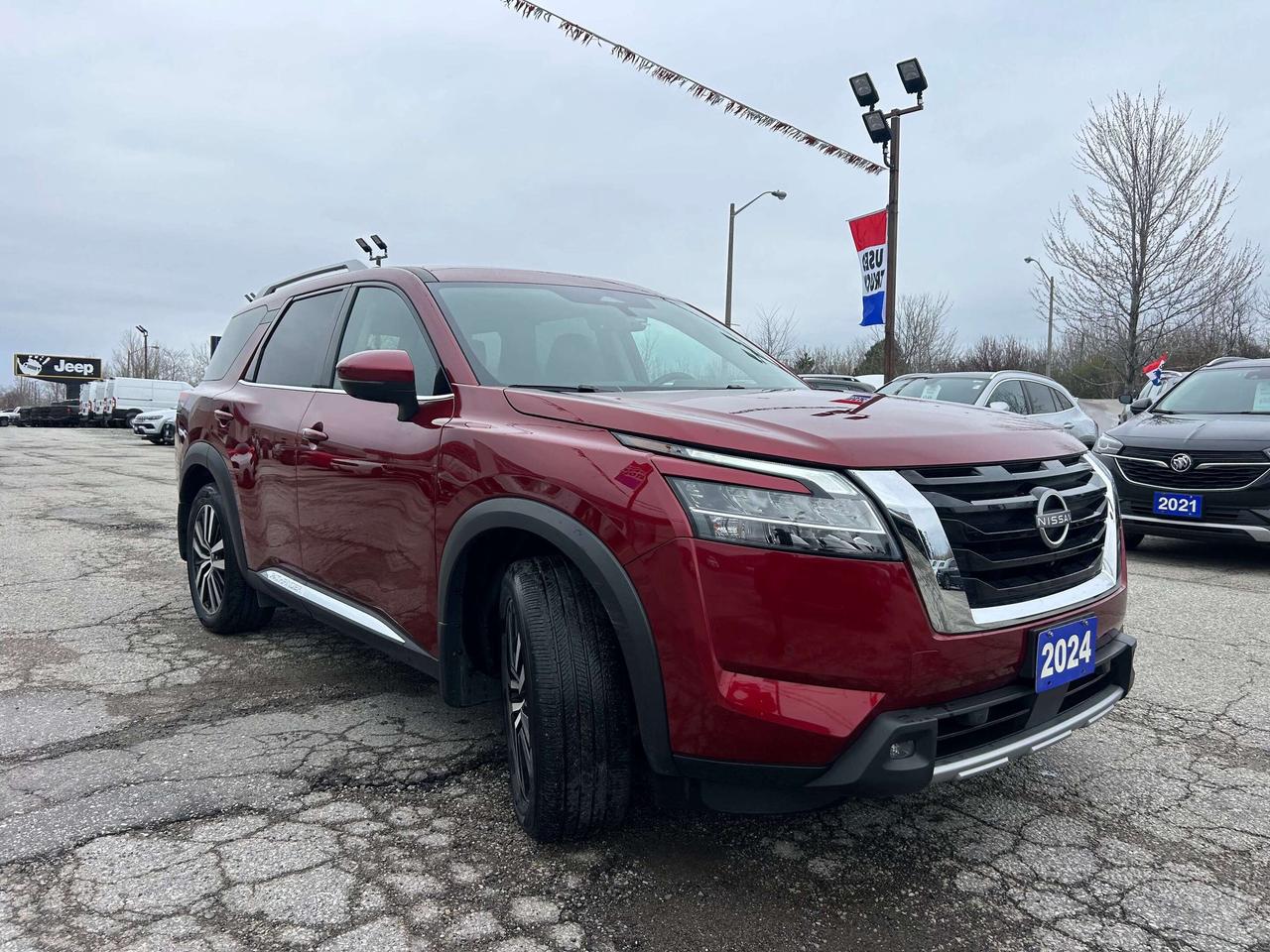 2024 Nissan Pathfinder Platinum w/NAV, Sunroof, Leather Ventilated Seats Photo