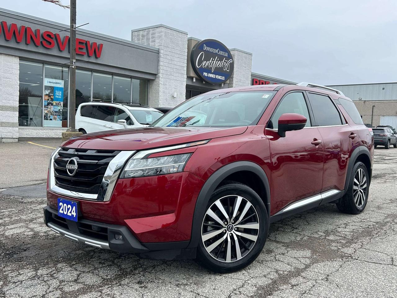 2024 Nissan Pathfinder Platinum w/NAV, Sunroof, Leather Ventilated Seats Photo