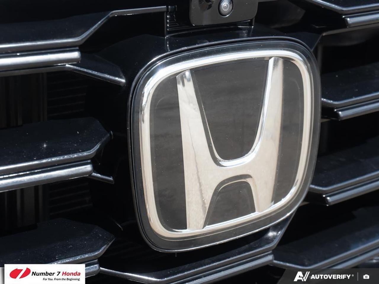 2023 Honda Pilot Touring *EXTENDED FACTORY WARRANTY*ONE OWNER* Photo
