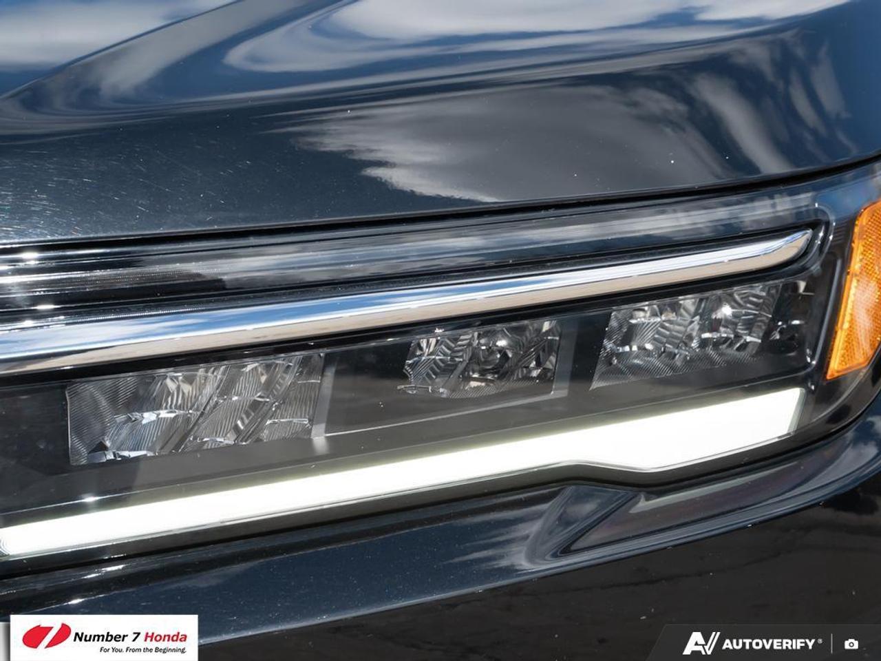 2023 Honda Pilot Touring *EXTENDED FACTORY WARRANTY*ONE OWNER* Photo
