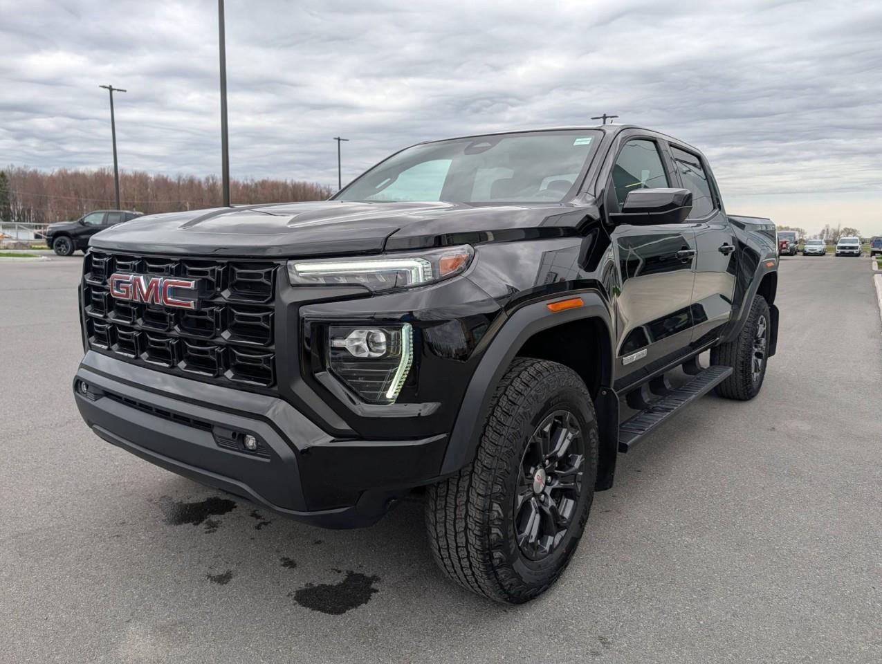 2024 GMC Canyon Elevation NO ACCIDENTS Photo