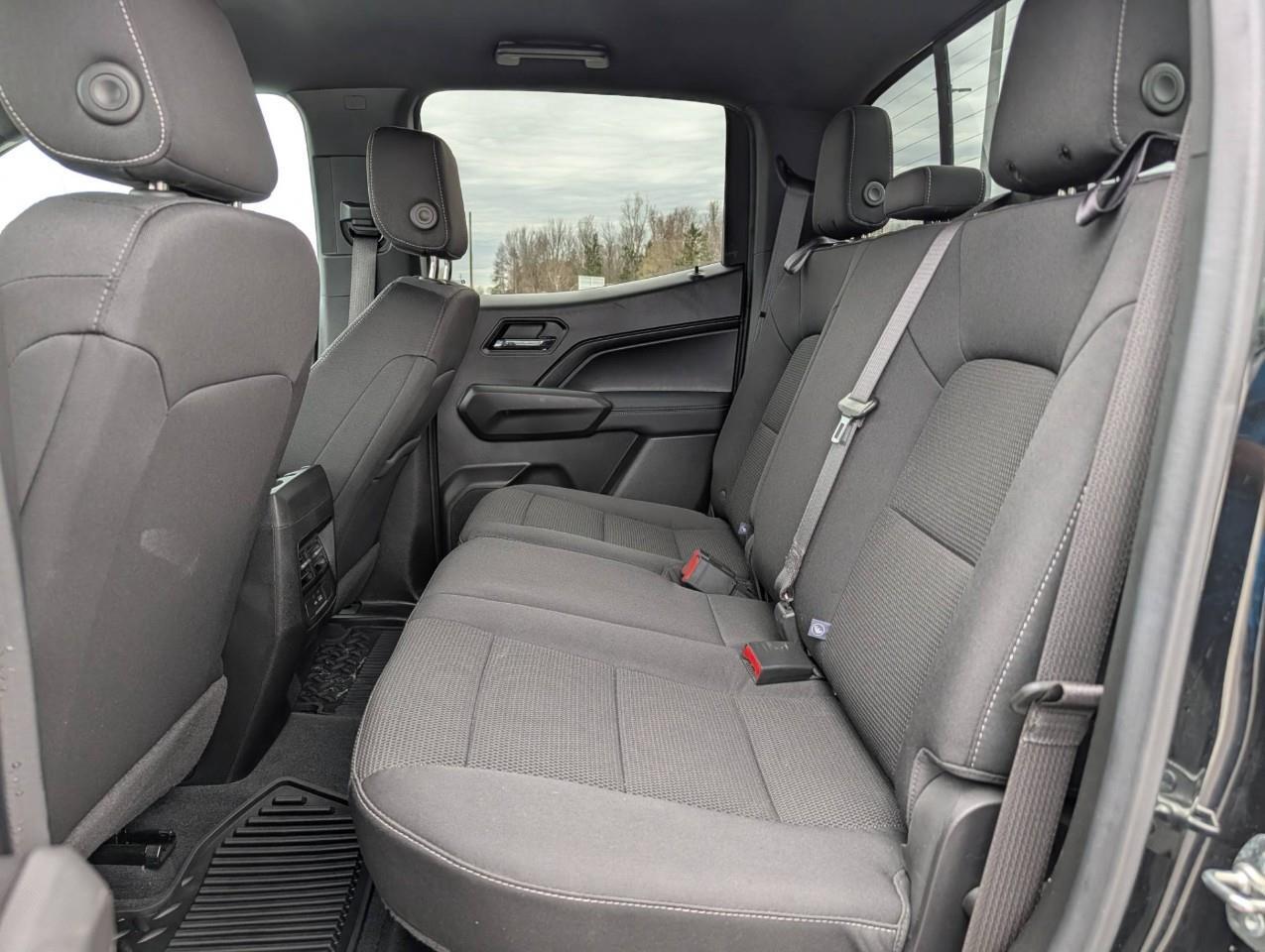 2024 GMC Canyon Elevation NO ACCIDENTS Photo