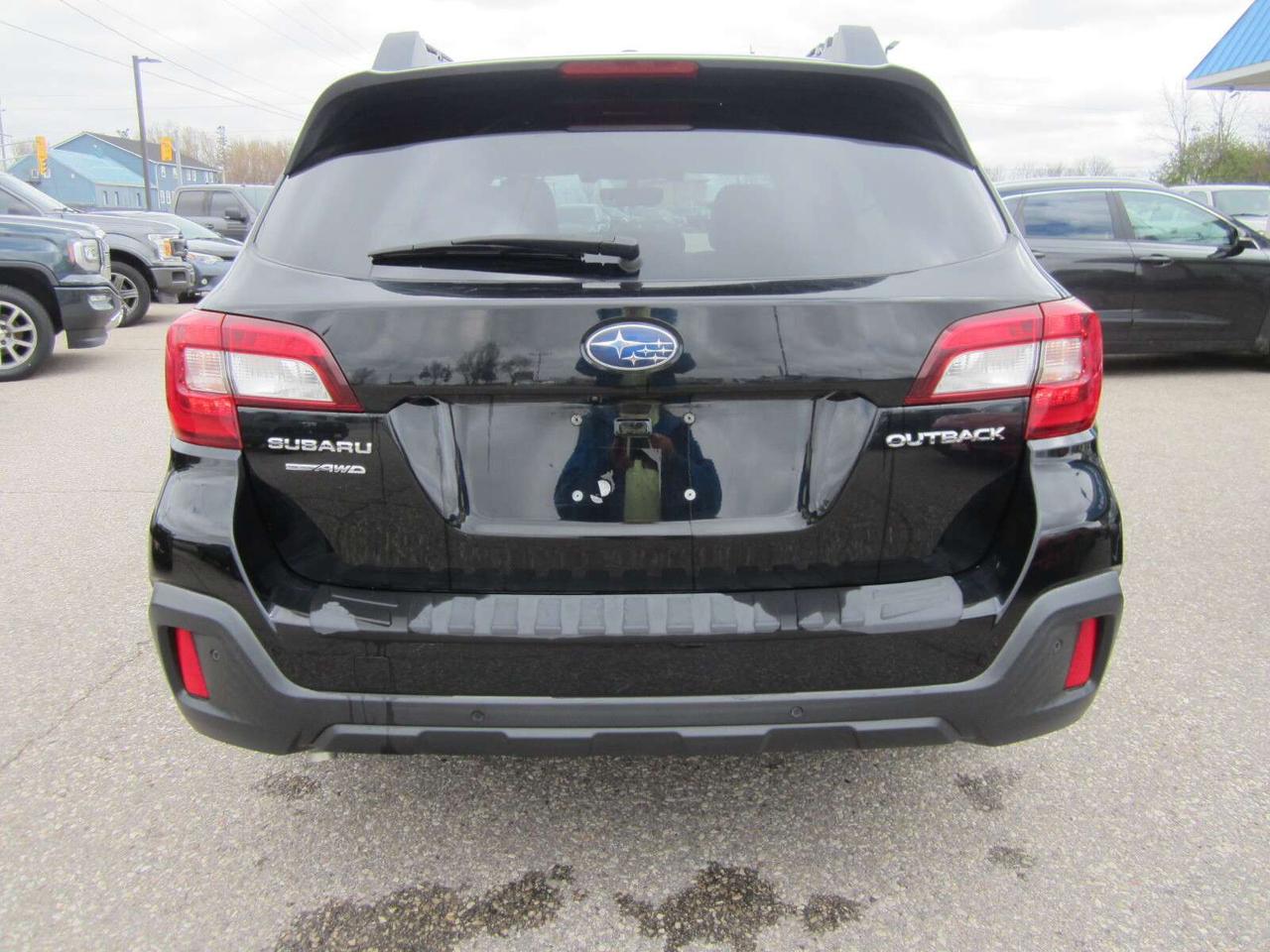 2019 Subaru Outback Limited NO ACCIDENTS! 1 PRICE ONLY! NO ADMIN FEES! Photo