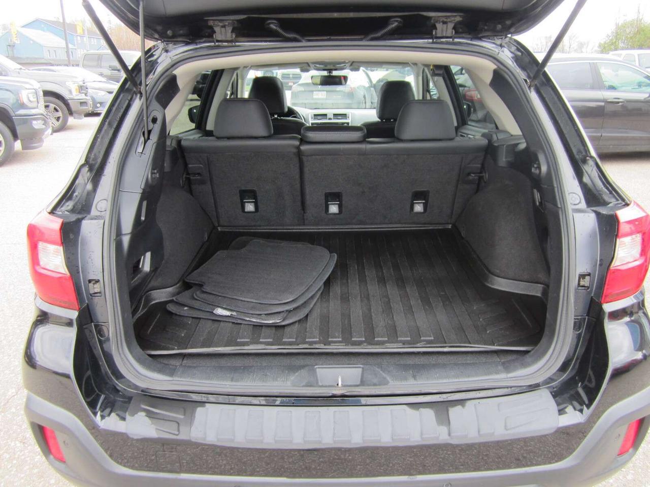 2019 Subaru Outback Limited NO ACCIDENTS! 1 PRICE ONLY! NO ADMIN FEES! Photo