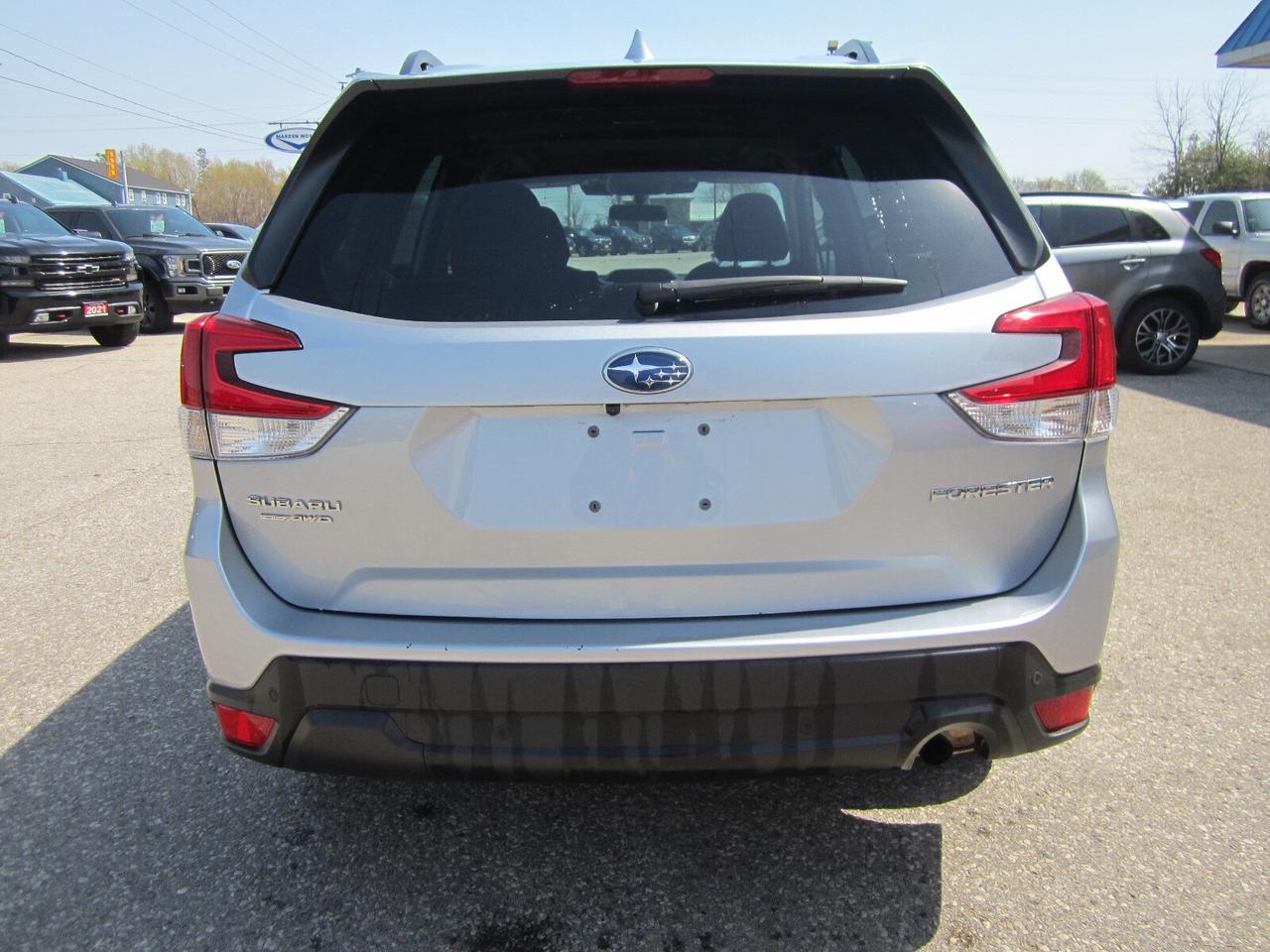 2023 Subaru Forester Touring CVT EYESIGHT ONE OWNER NO ACCIDENTS Photo