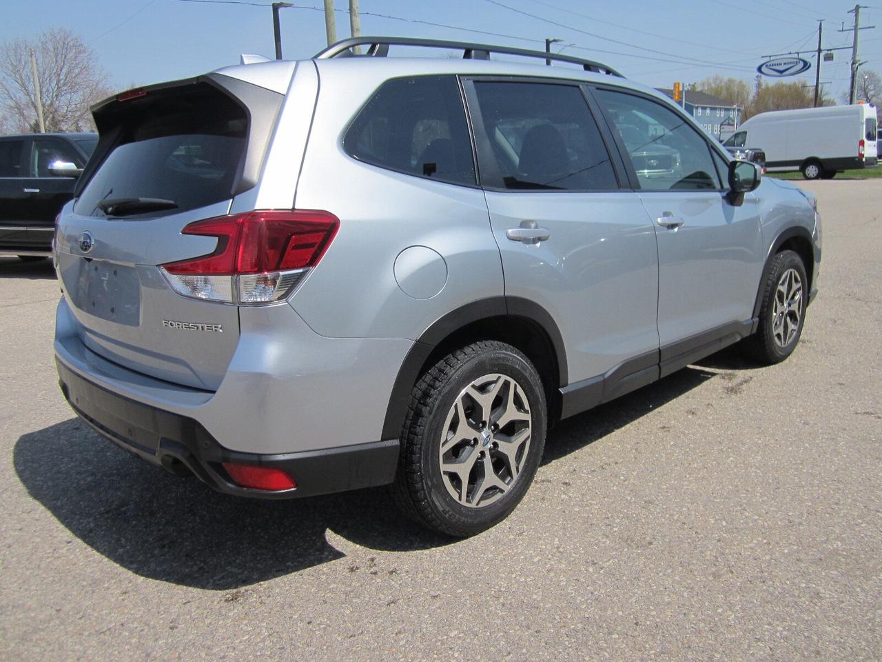 2023 Subaru Forester Touring CVT EYESIGHT ONE OWNER NO ACCIDENTS Photo