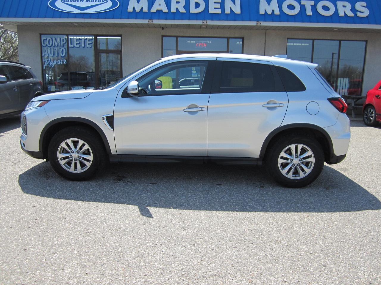 2024 Mitsubishi RVR SE AWC ONE OWNER RENTAL NO ACCIDENTS Photo2