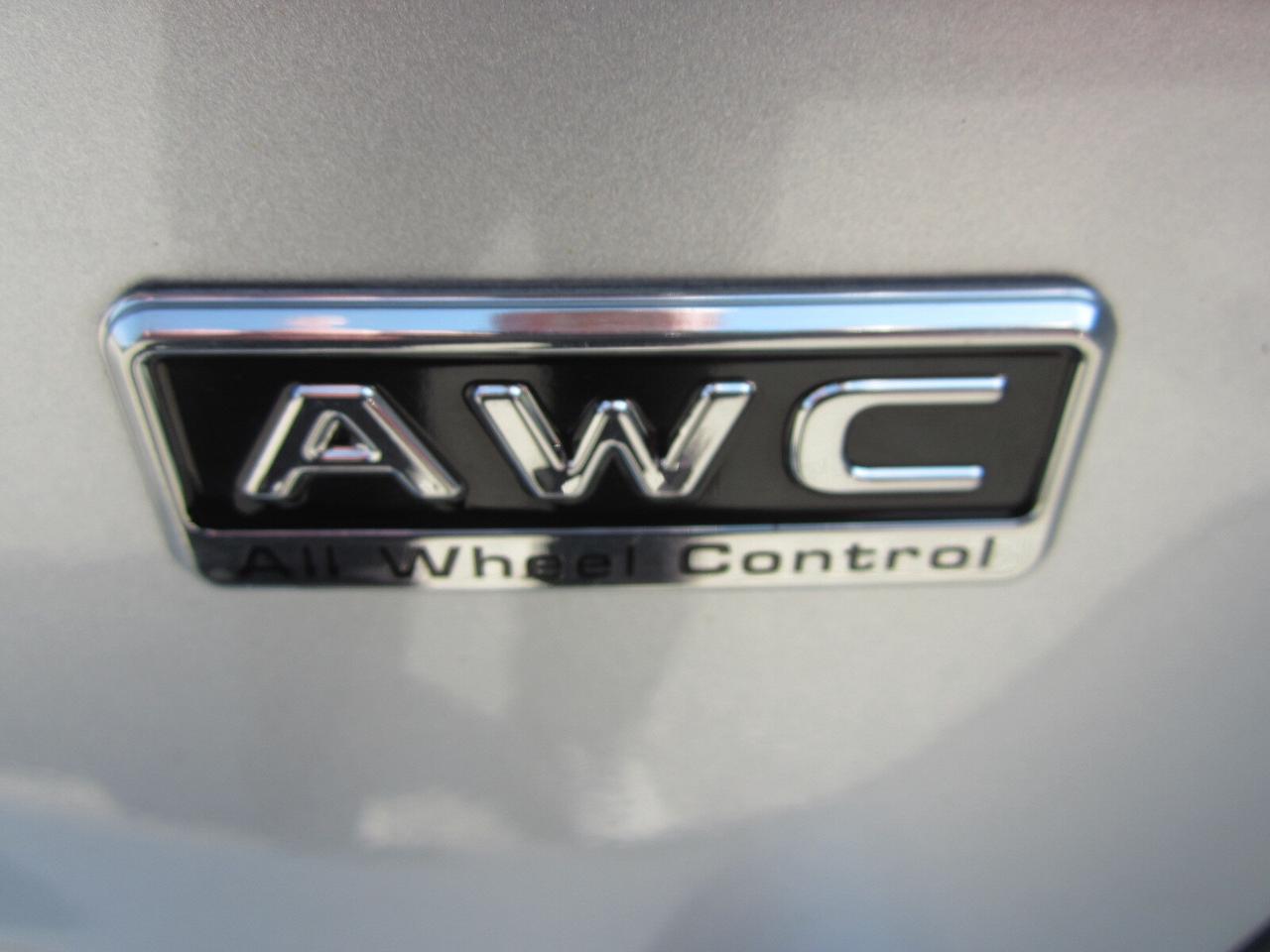 2024 Mitsubishi RVR SE AWC ONE OWNER RENTAL NO ACCIDENTS Photo