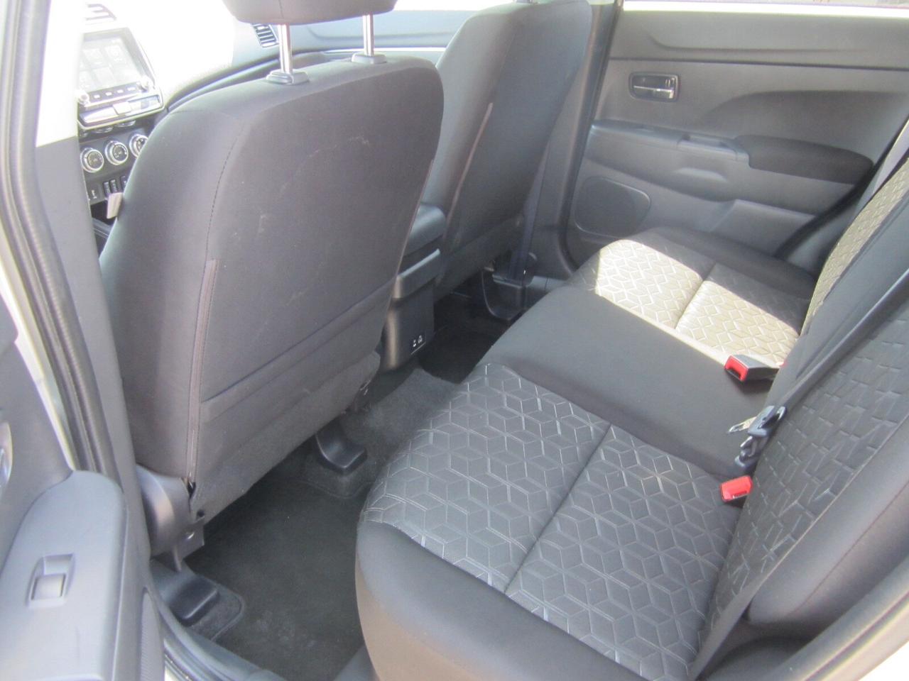 2024 Mitsubishi RVR SE AWC ONE OWNER RENTAL NO ACCIDENTS Photo