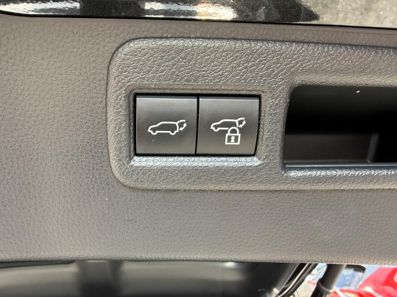 2023 Toyota Venza LIMITED AWD , ONE OWNER, PANORAMIC ROOF, LEATHER Photo