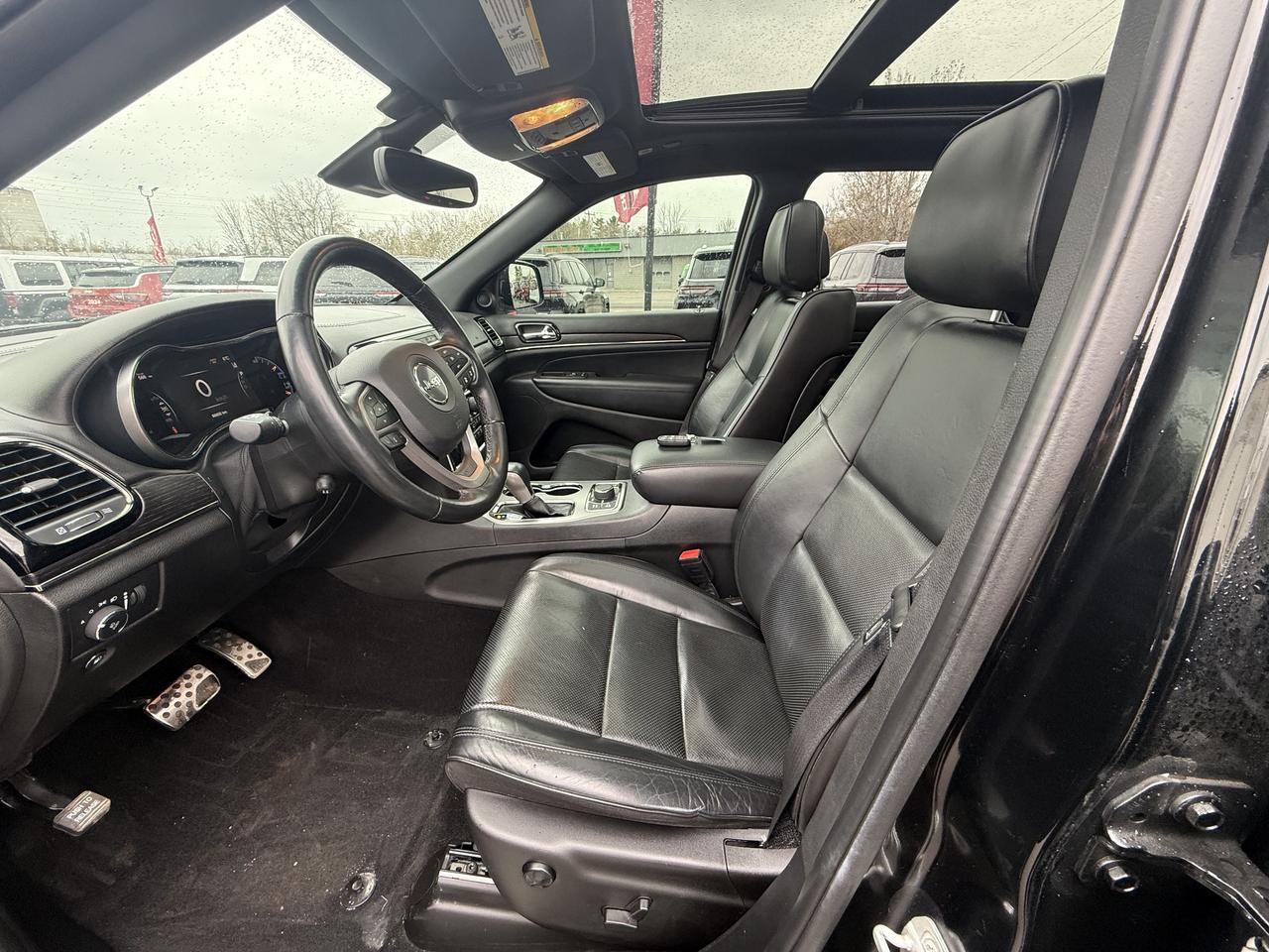 2021 Jeep Grand Cherokee OVERLAND - HIGH ALTITUDE - 1 OWNER - CLN CARFAX Photo
