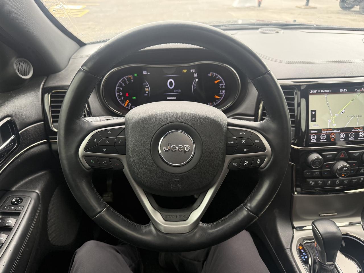 2021 Jeep Grand Cherokee OVERLAND - HIGH ALTITUDE - 1 OWNER - CLN CARFAX Photo