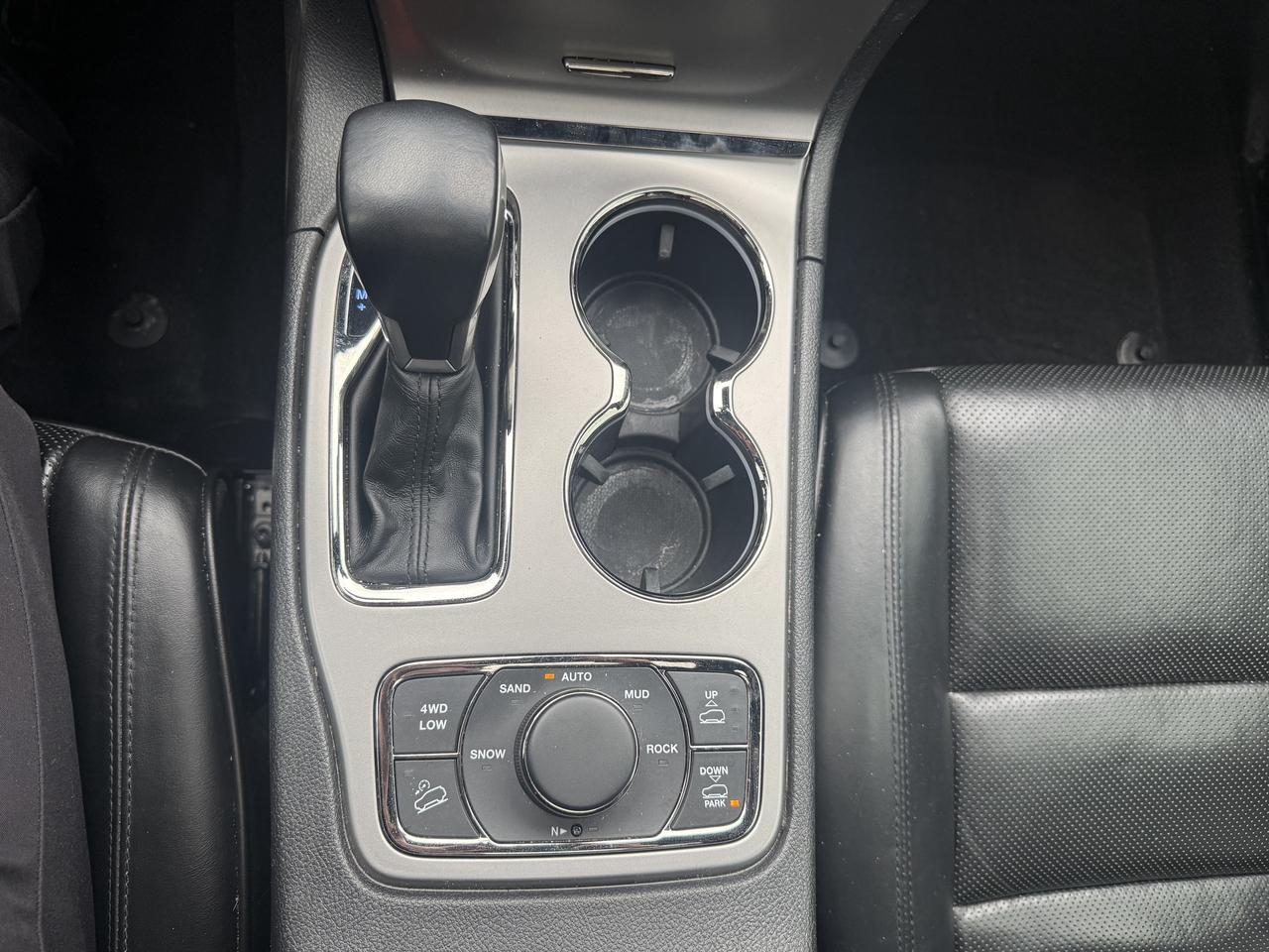 2021 Jeep Grand Cherokee OVERLAND - HIGH ALTITUDE - 1 OWNER - CLN CARFAX Photo