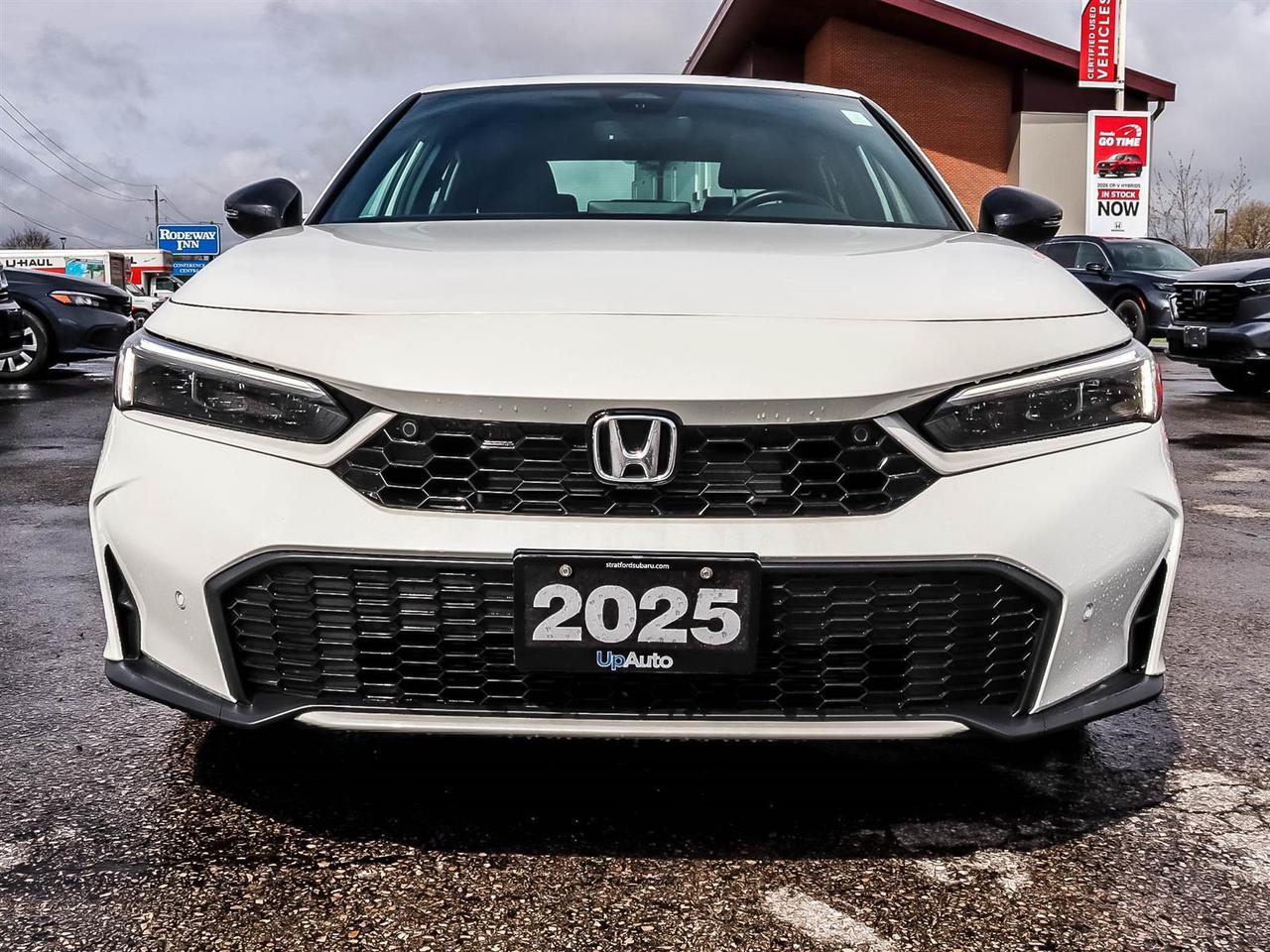 2025 Honda Civic Sedan Hybrid SPORT TOURING Photo