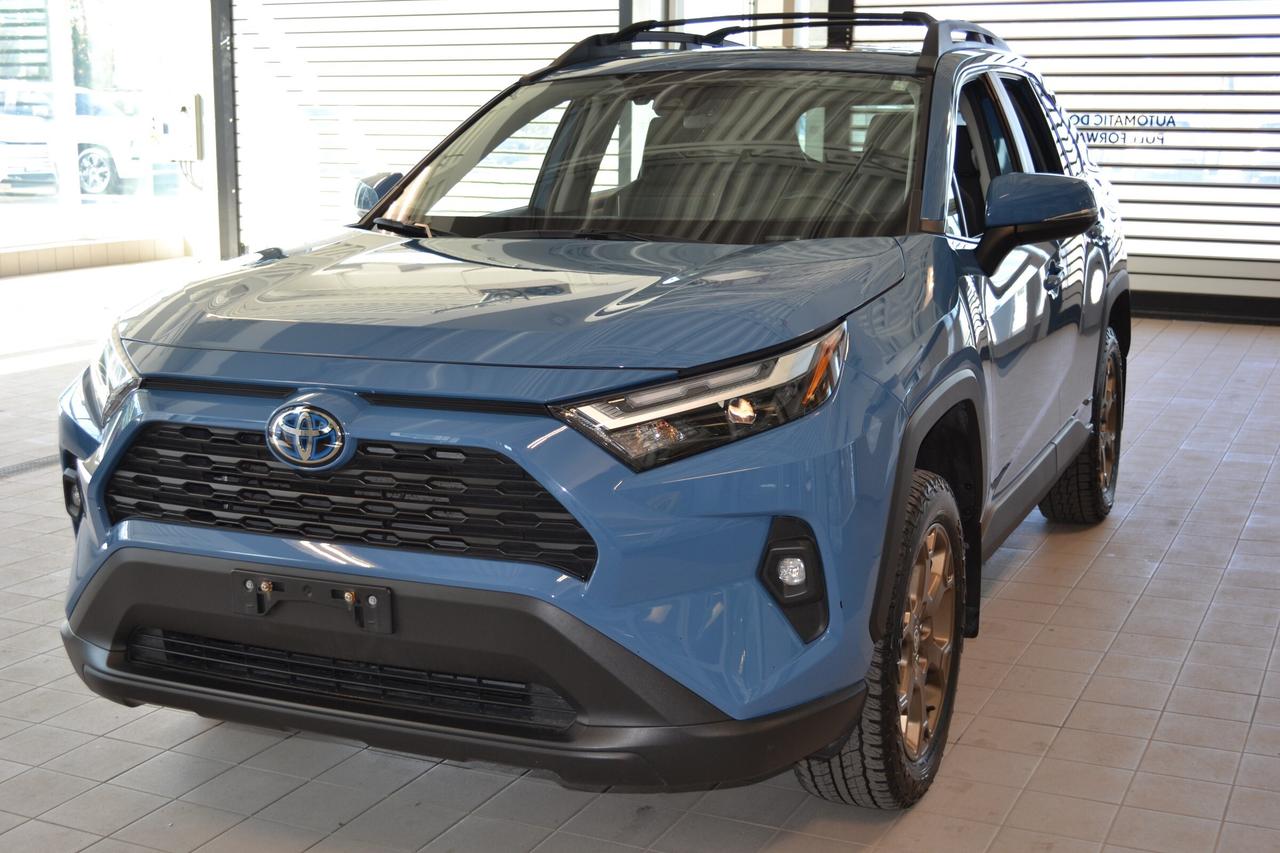 2023 Toyota RAV4 Hybrid XLE Photo
