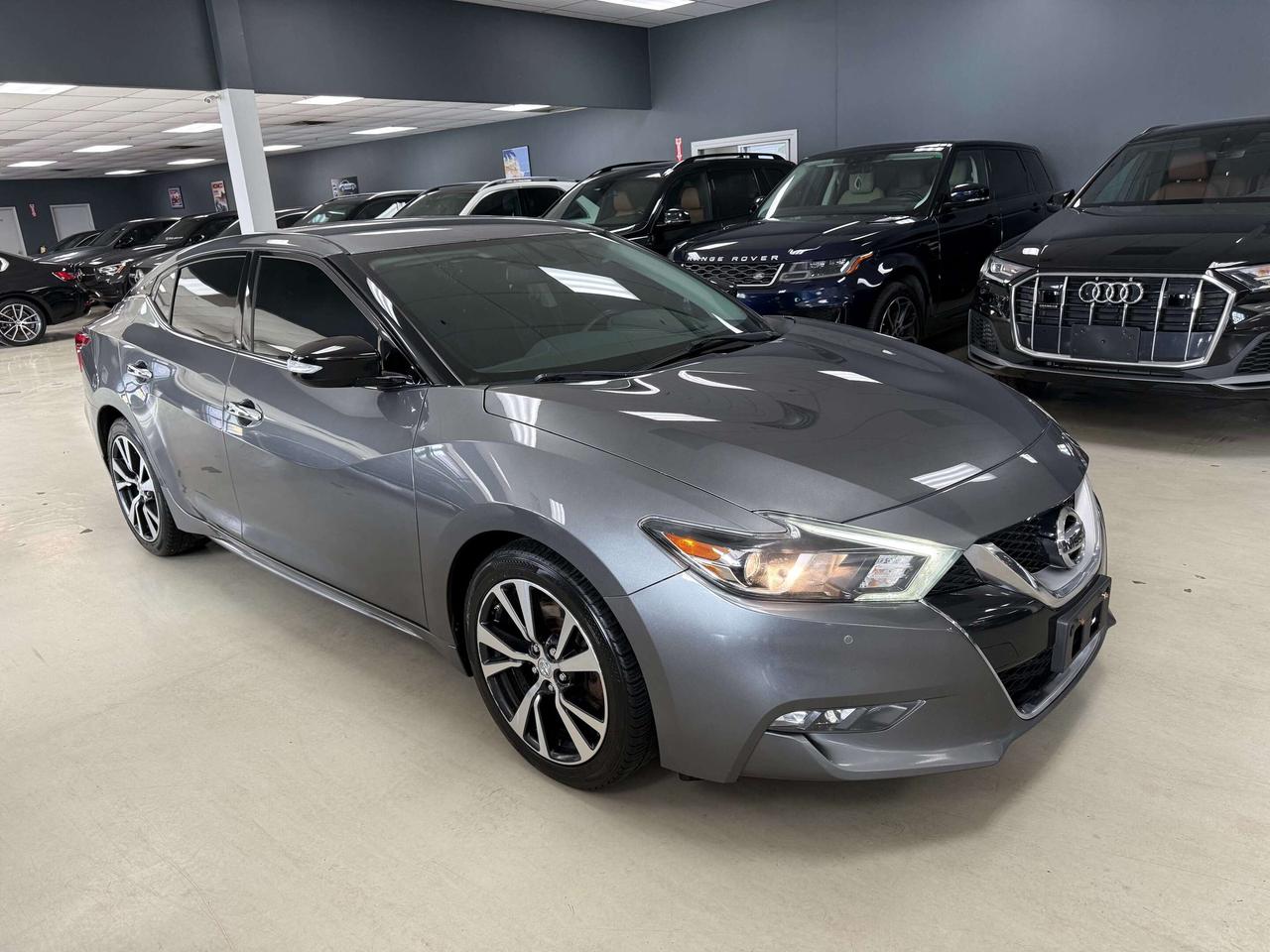 2017 Nissan Maxima SV Photo