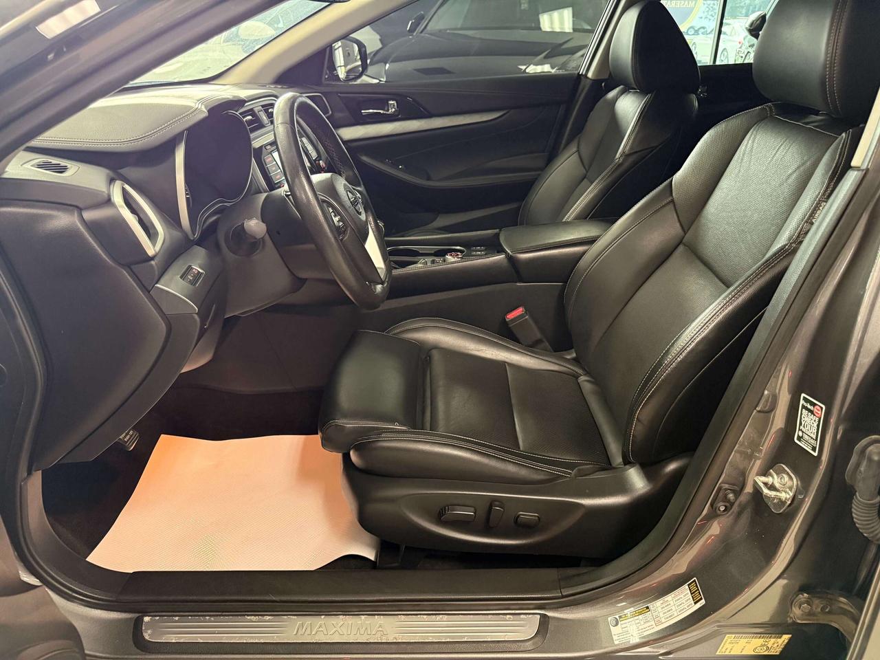 2017 Nissan Maxima SV Photo