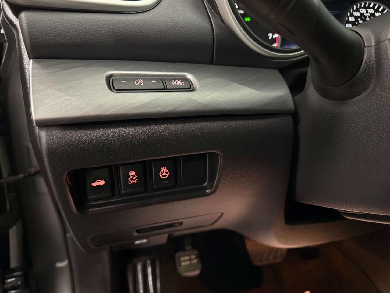2017 Nissan Maxima SV Photo