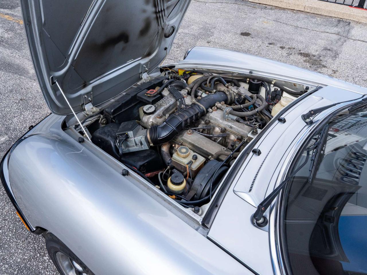 1987 Alfa Romeo Spider 2dr Coupe Quadrifoglio Photo