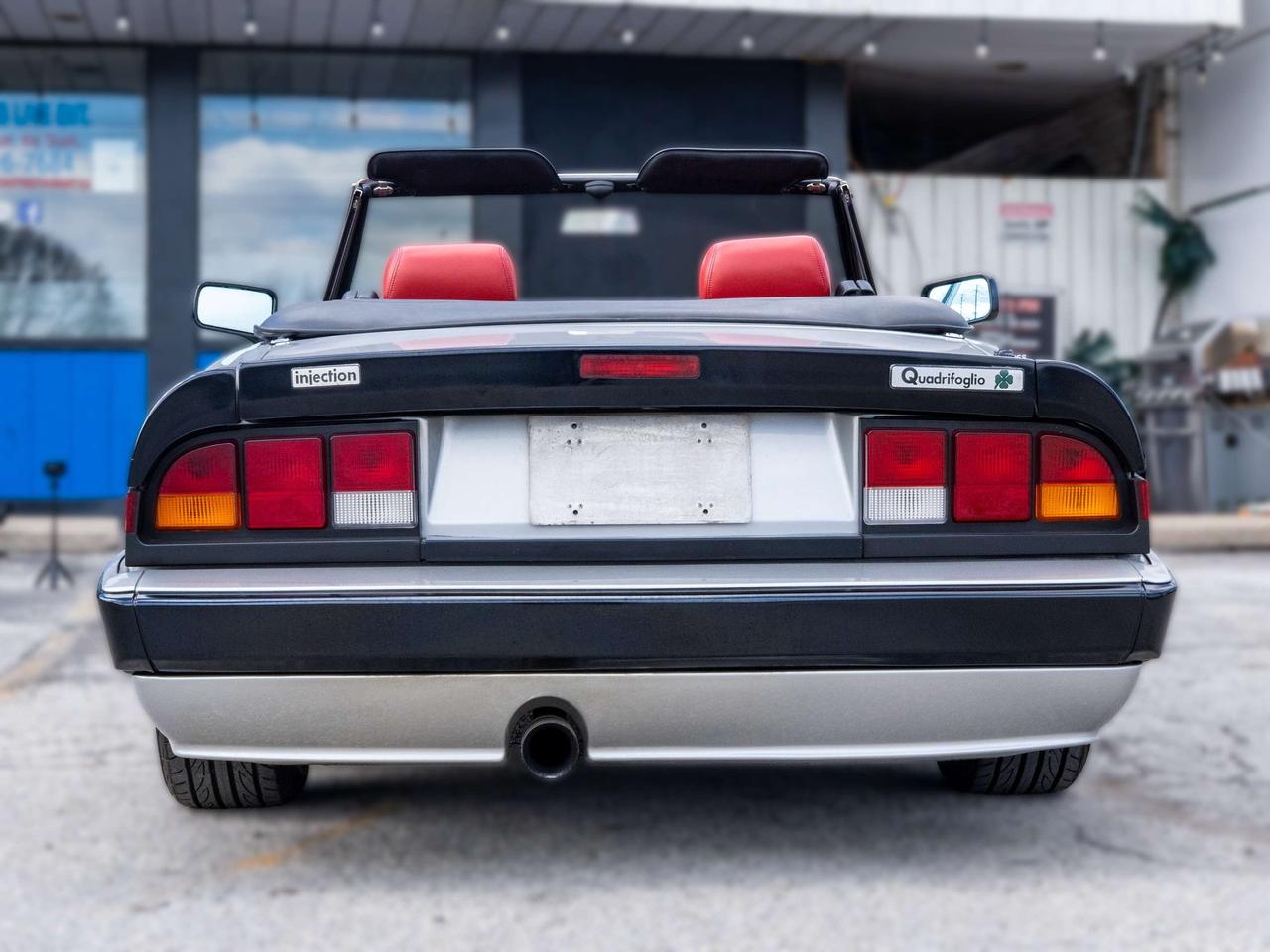 1987 Alfa Romeo Spider 2dr Coupe Quadrifoglio Photo