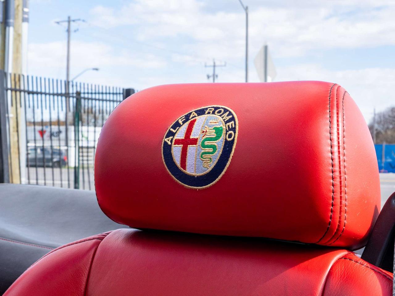 1987 Alfa Romeo Spider 2dr Coupe Quadrifoglio Photo