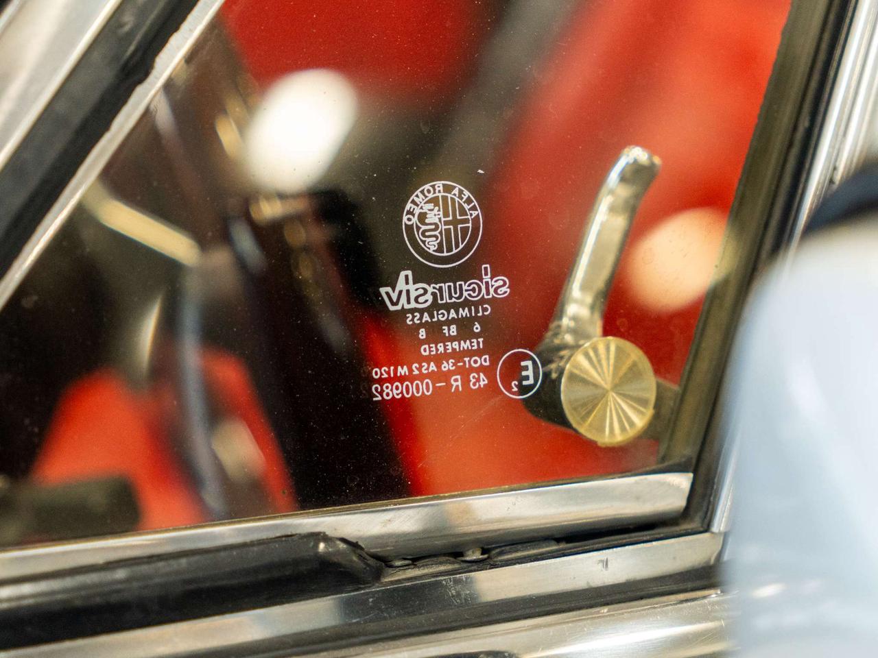 1987 Alfa Romeo Spider 2dr Coupe Quadrifoglio Photo