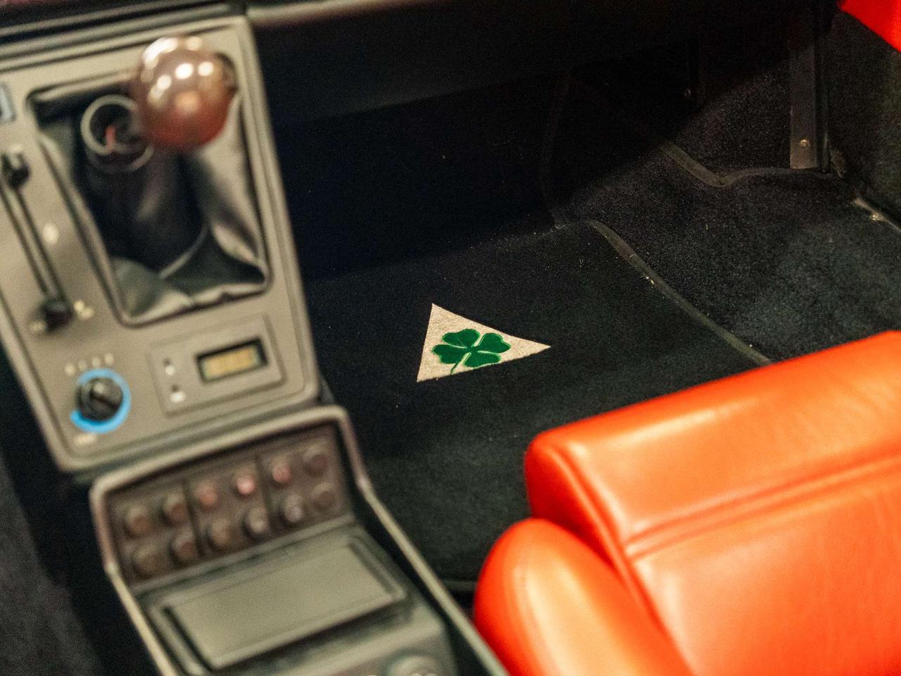 1987 Alfa Romeo Spider 2dr Coupe Quadrifoglio Photo