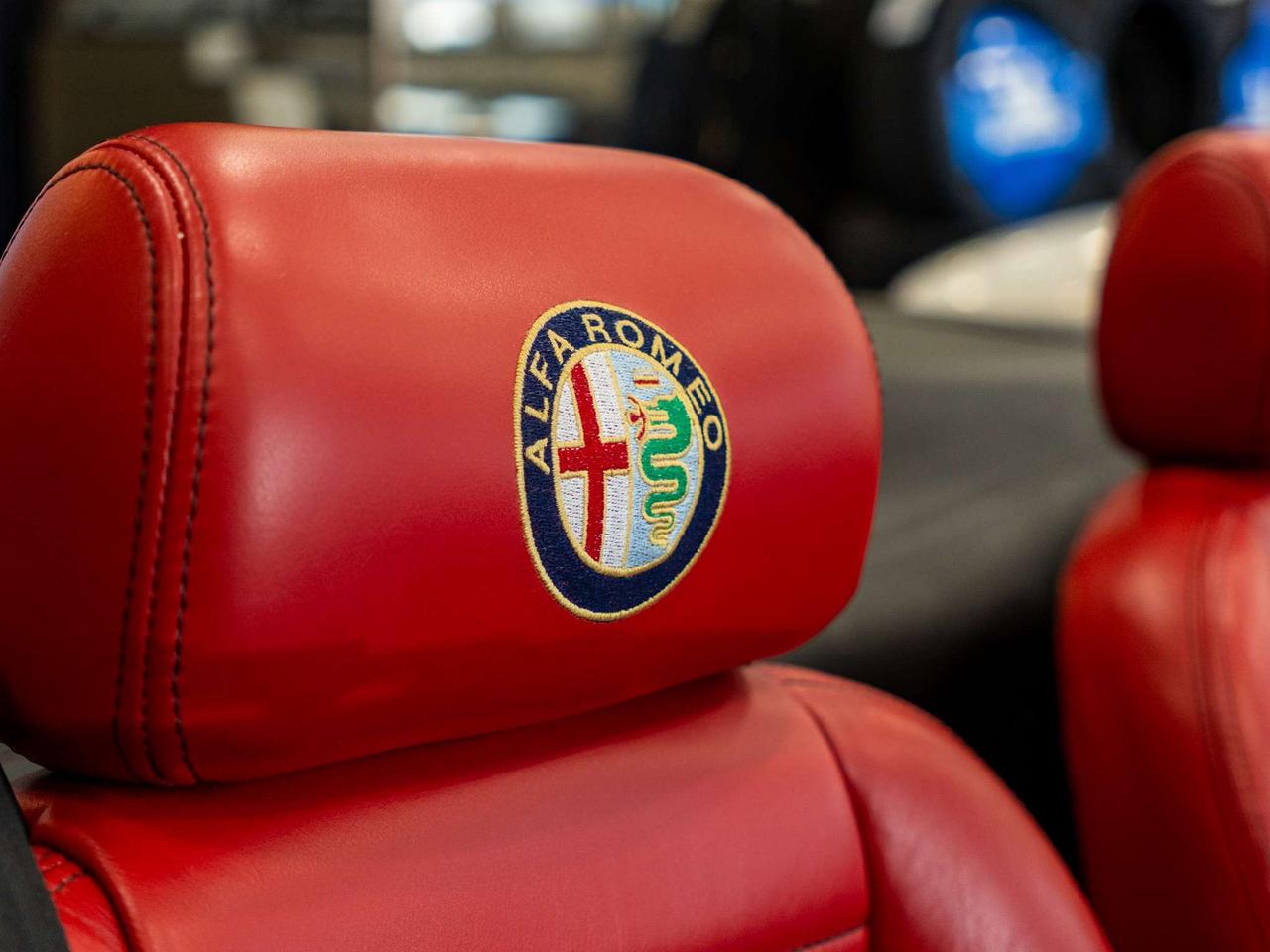 1987 Alfa Romeo Spider 2dr Coupe Quadrifoglio Photo
