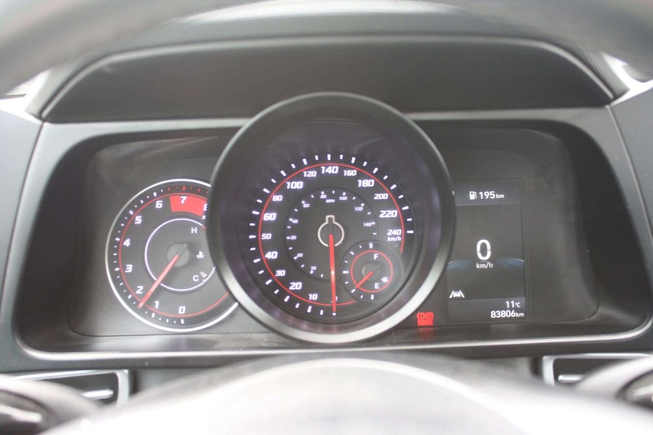 2023 Hyundai Elantra Preferred IVT Photo
