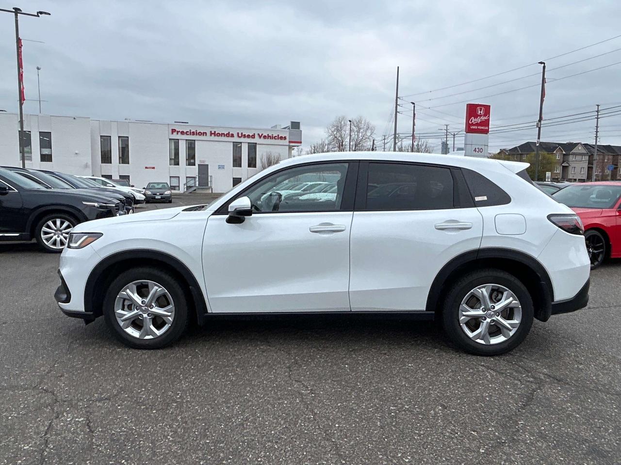 2024 Honda HR-V LX-B Photo3