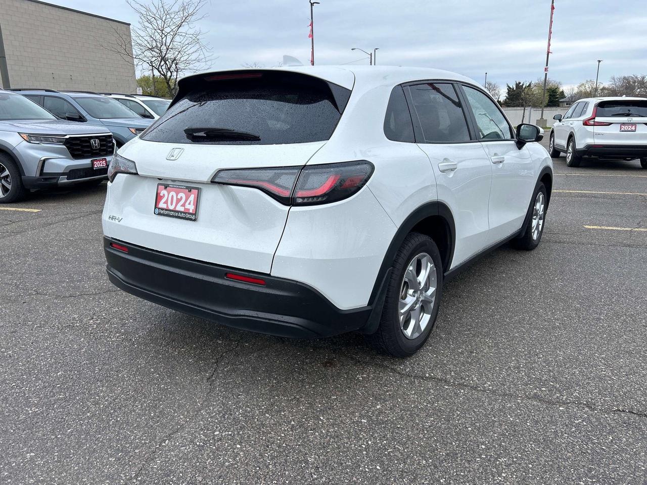 2024 Honda HR-V LX-B Photo