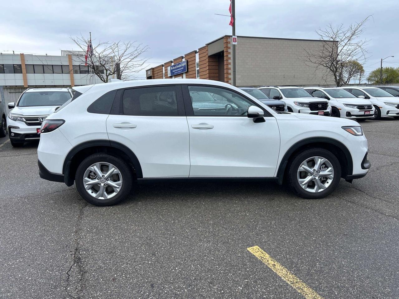 2024 Honda HR-V LX-B Photo