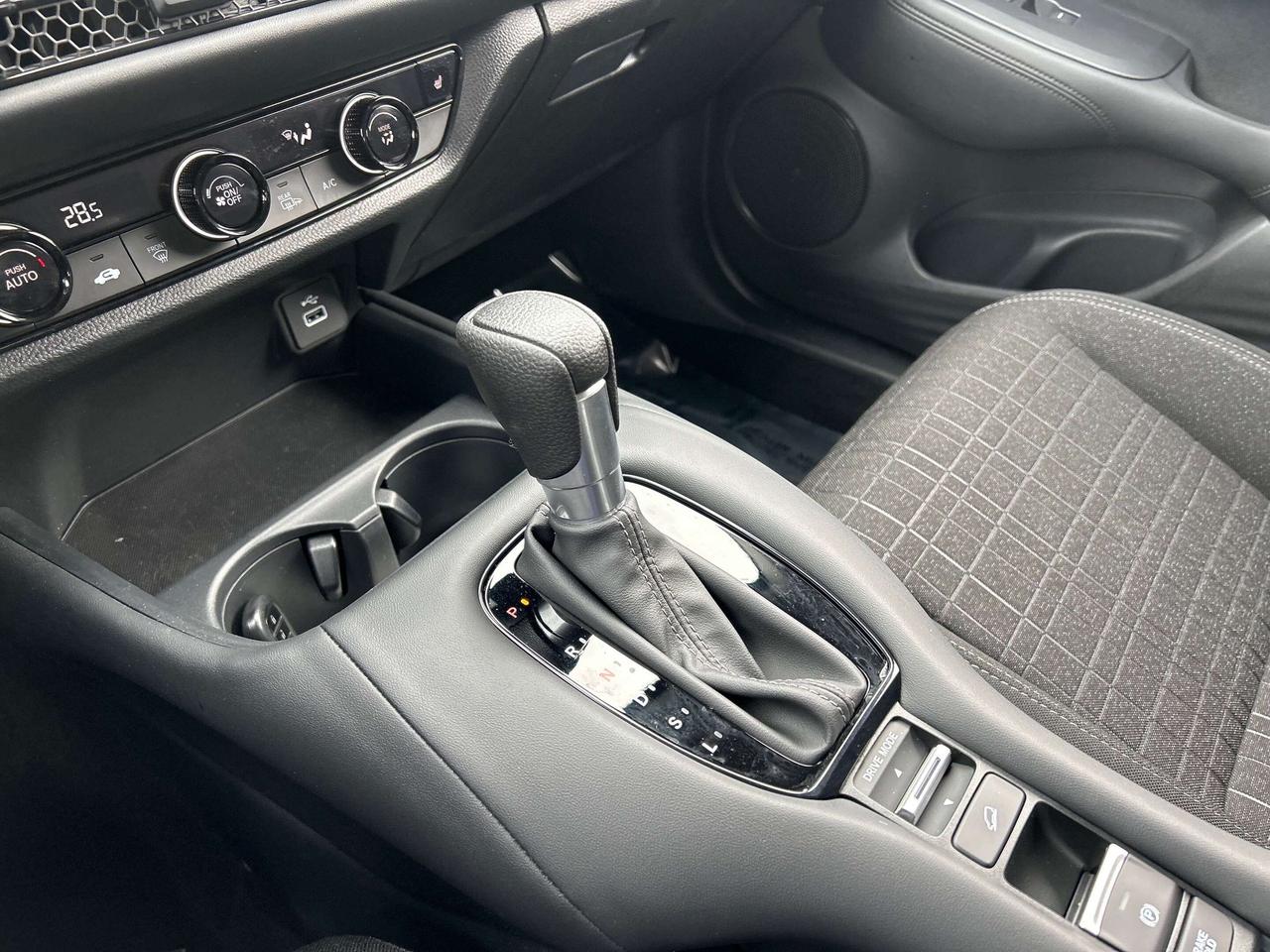 2024 Honda HR-V LX-B Photo