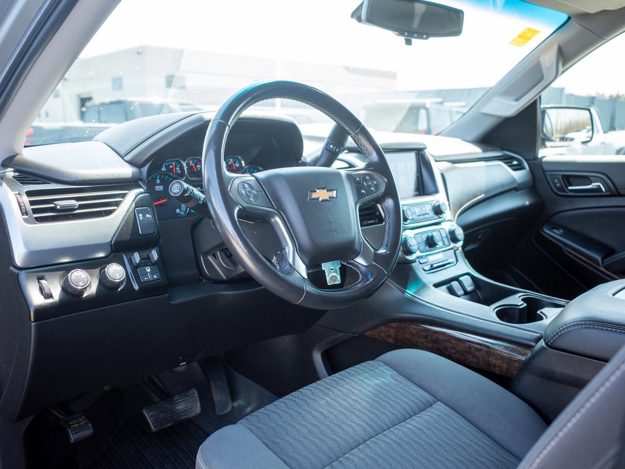 2020 Chevrolet Tahoe LS- 5.3L V8   3 Rows of Seats Photo