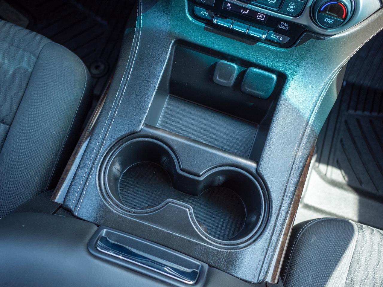 2020 Chevrolet Tahoe LS- 5.3L V8   3 Rows of Seats Photo