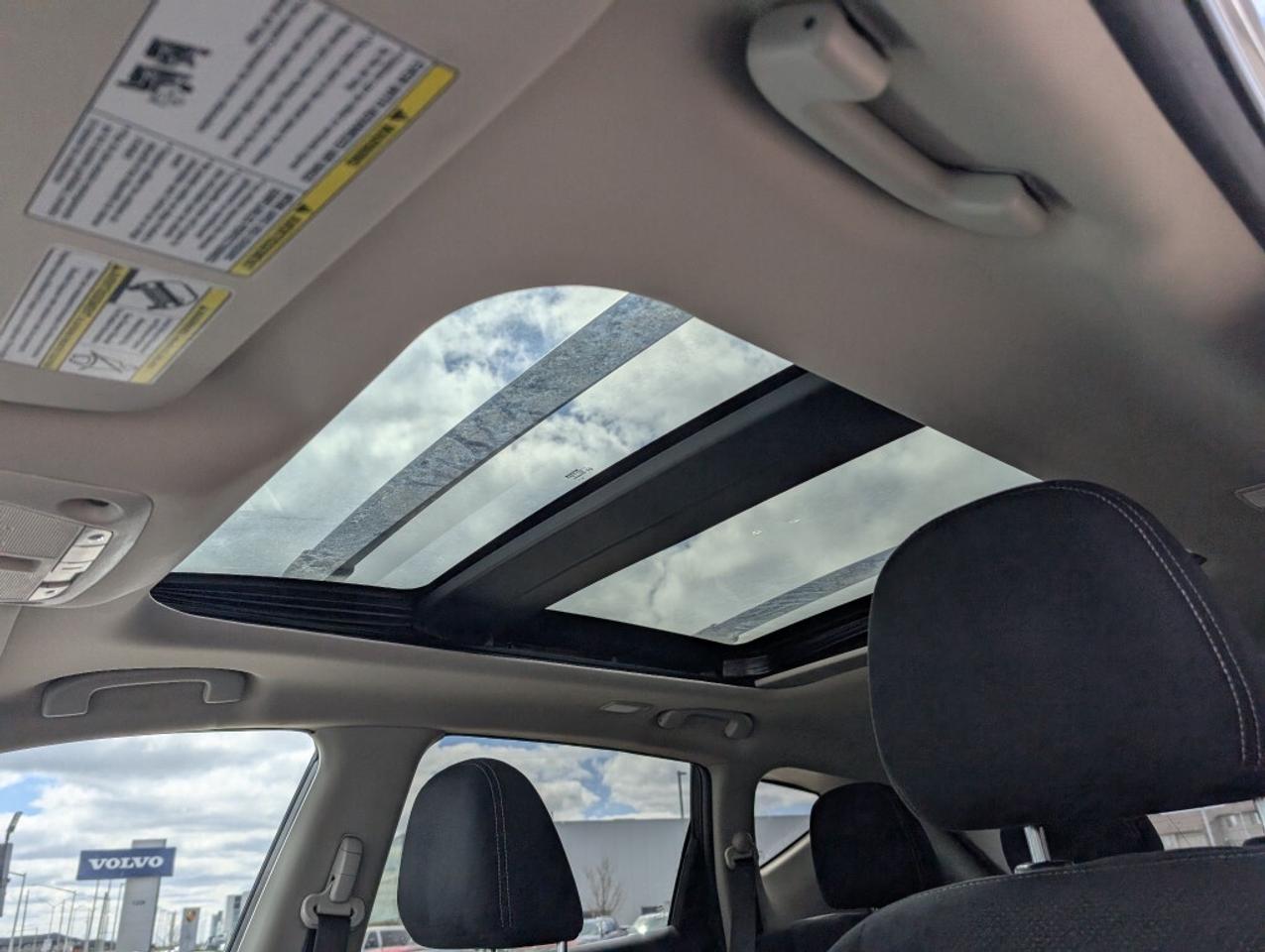 2018 Nissan Murano SV AWD   NAV   SUNROOF   CAMERA   HTD SEATS Photo