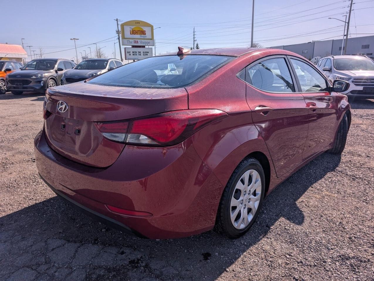 2016 Hyundai Elantra GL   HTD SEATS Photo