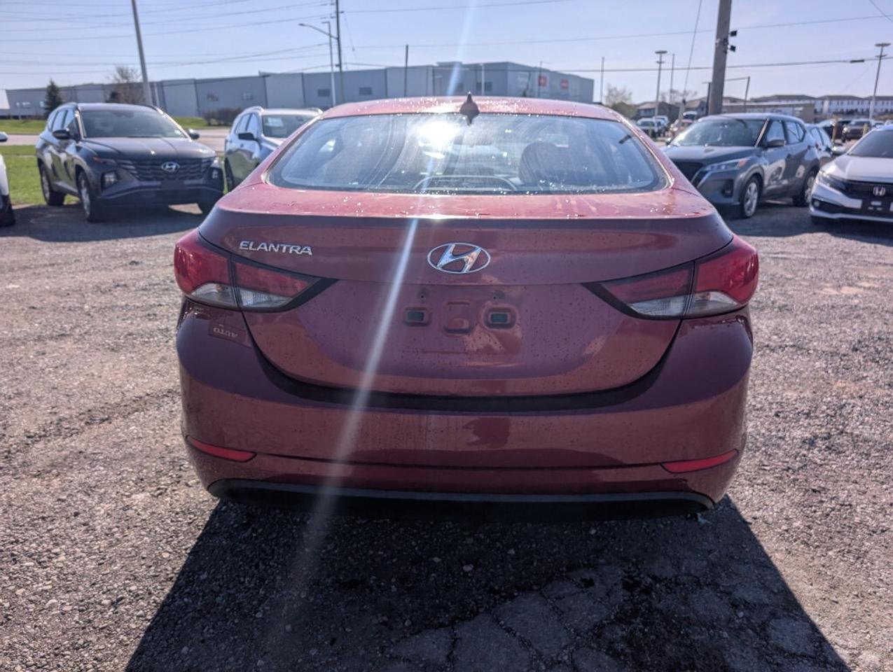 2016 Hyundai Elantra GL   HTD SEATS Photo