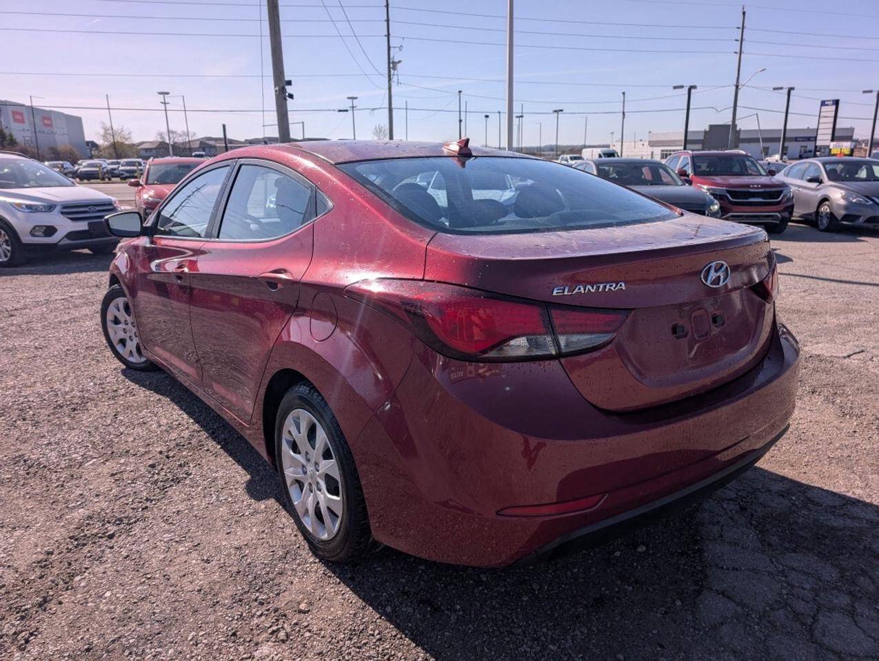 2016 Hyundai Elantra GL   HTD SEATS Photo