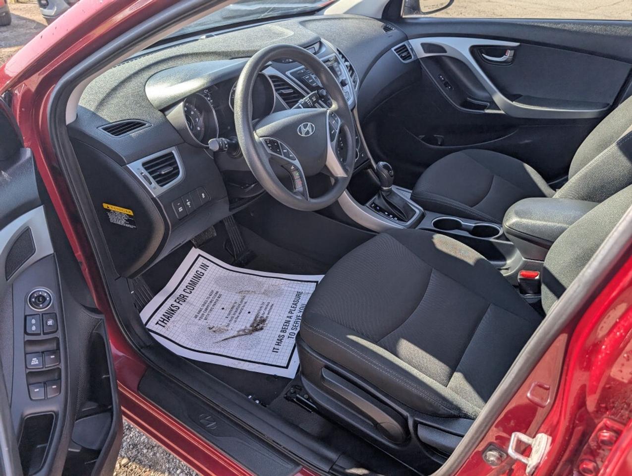 2016 Hyundai Elantra GL   HTD SEATS Photo