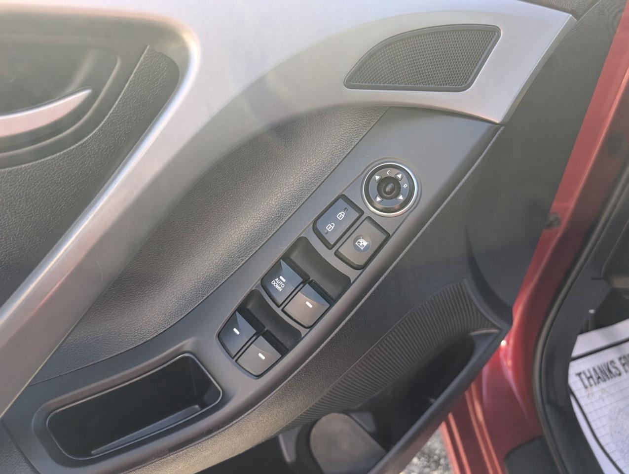 2016 Hyundai Elantra GL   HTD SEATS Photo