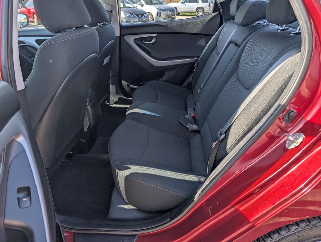 2016 Hyundai Elantra GL   HTD SEATS Photo