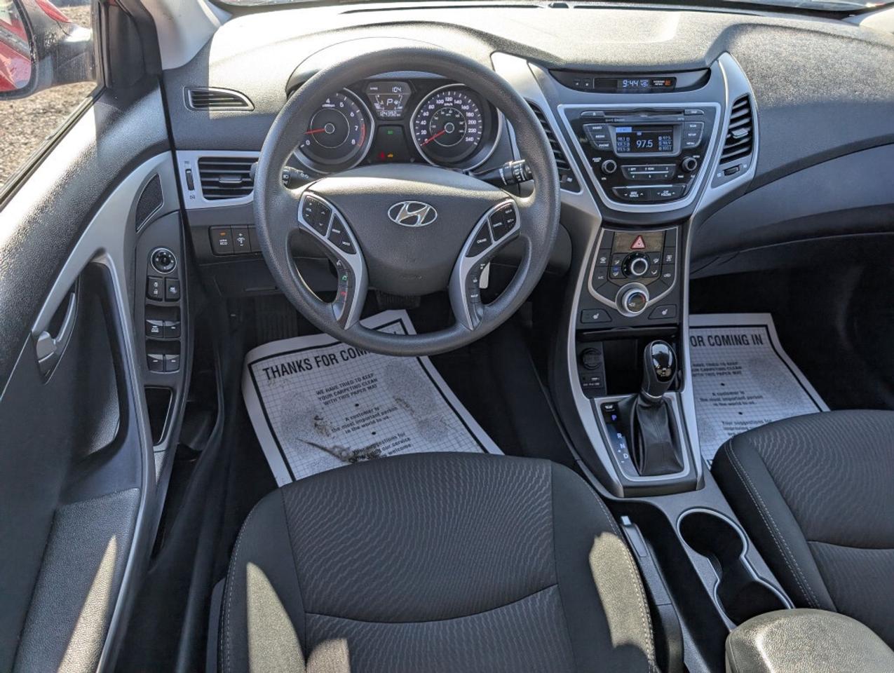 2016 Hyundai Elantra GL   HTD SEATS Photo