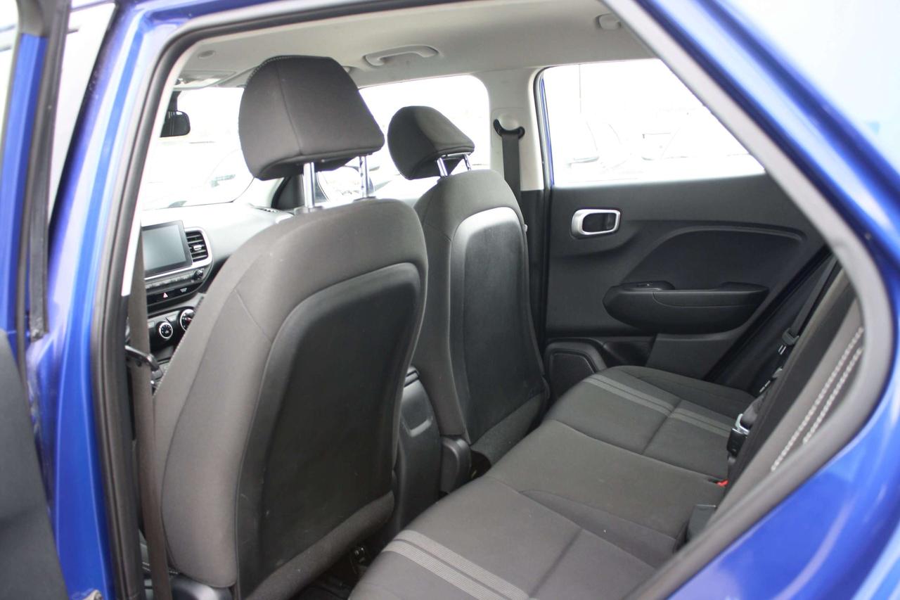 2023 Hyundai Venue Preferred IVT Photo