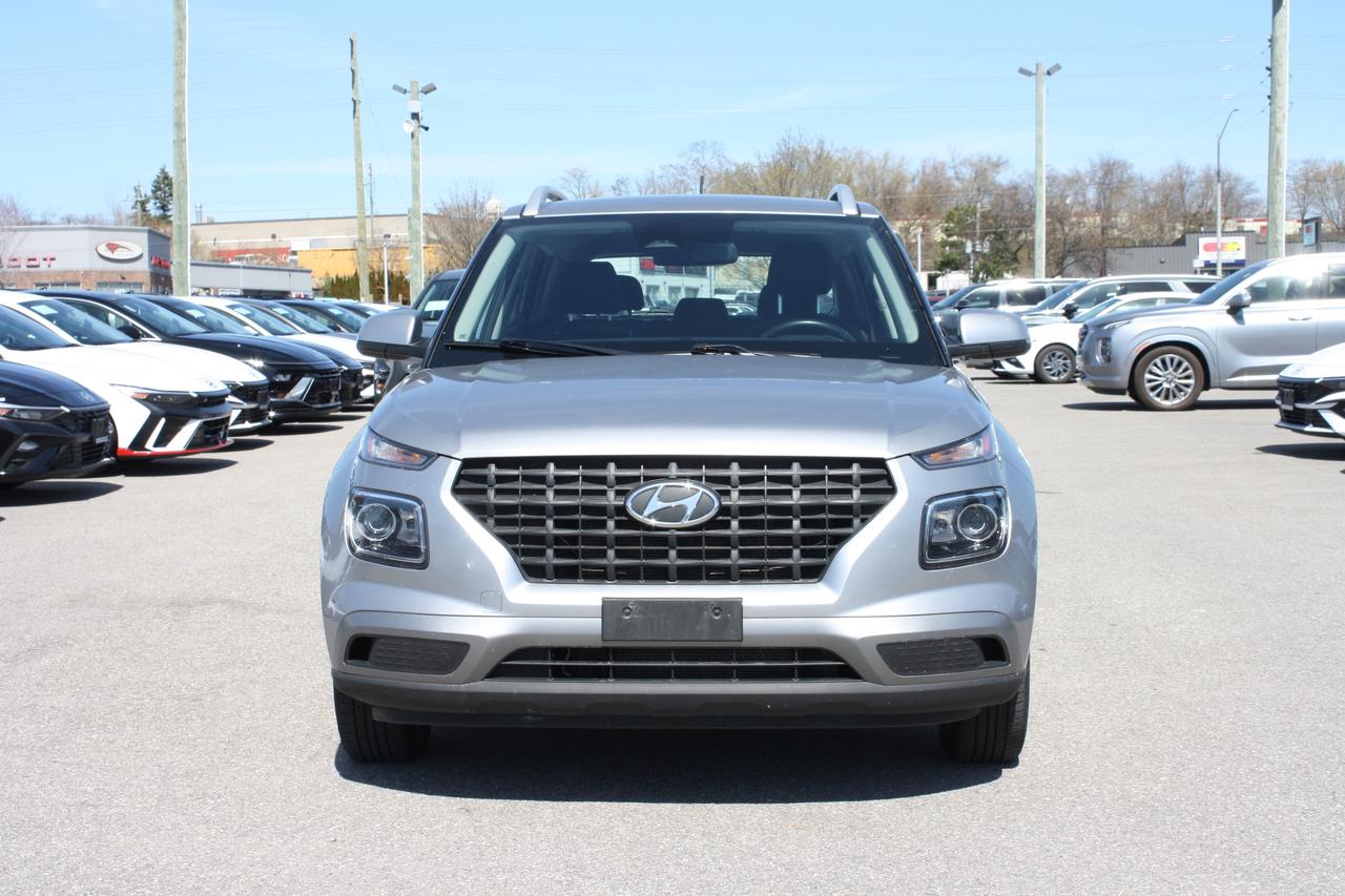 2023 Hyundai Venue Preferred IVT Photo