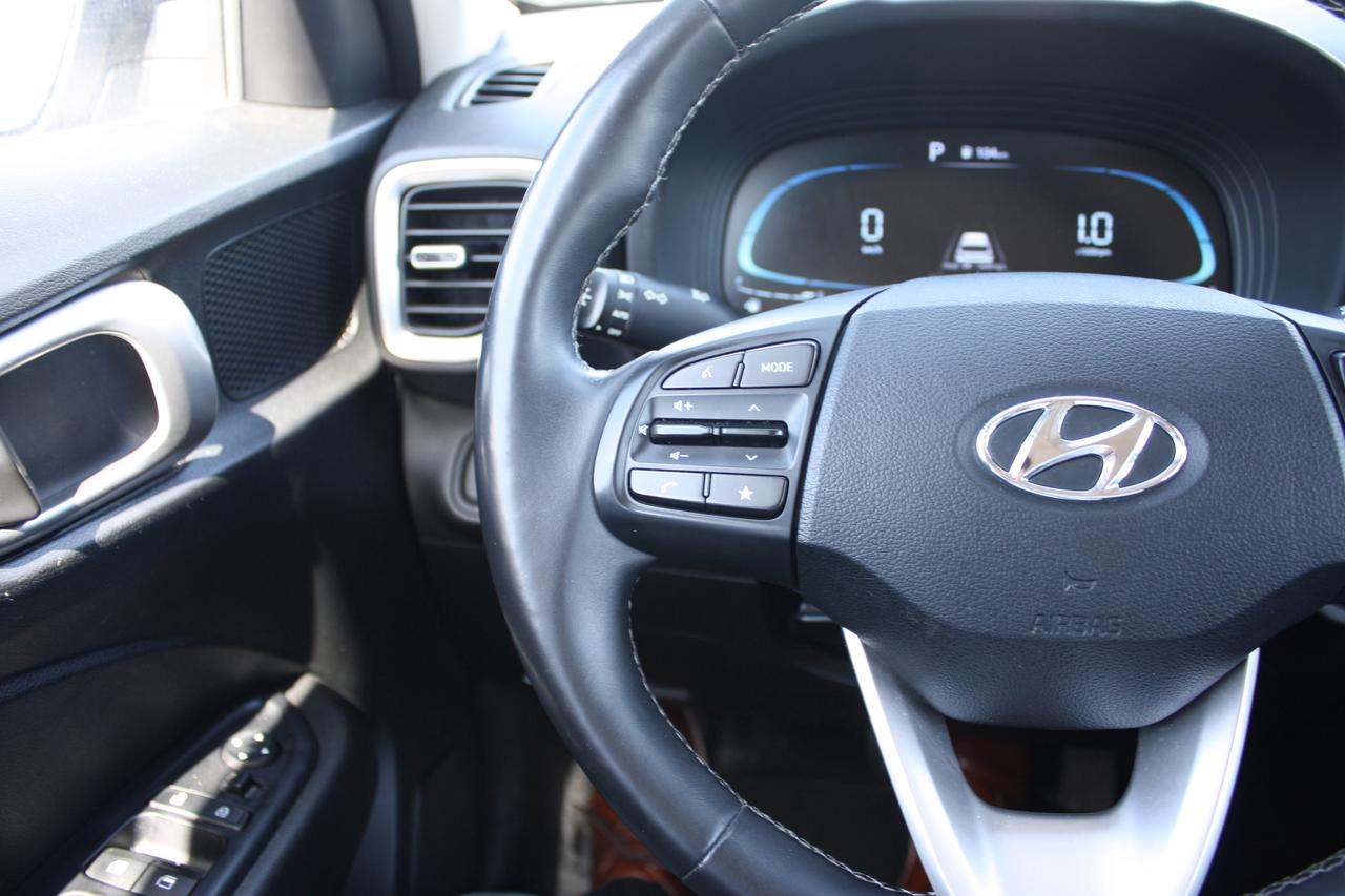 2023 Hyundai Venue Preferred IVT Photo